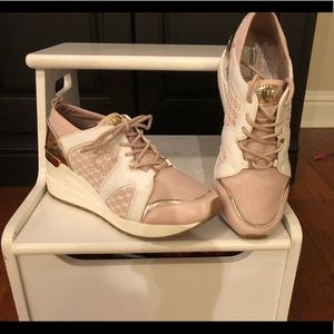 Michael Kors Neo Cali